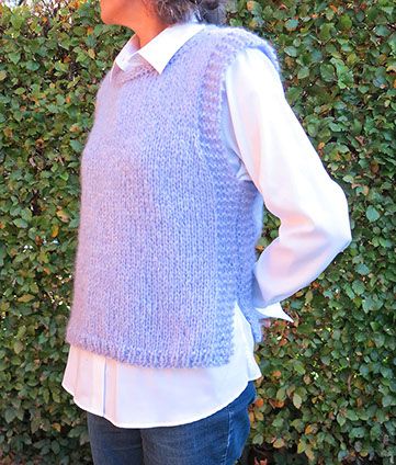 modello gilet smanicato a maglia donna-immagine-di-copertina